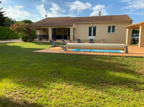 gite les oliviers 10 pers piscine au calme 4 Etoiles
